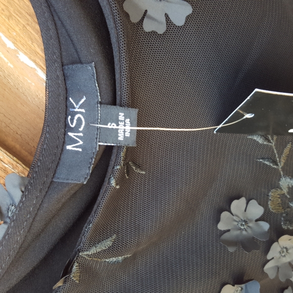 NWT Beautiful MSK Asymmetrical Top W/ Chiffon Overlay and 3D Flower Detail - Picture 2 of 7